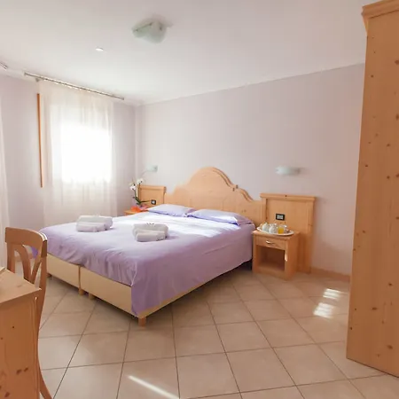 Raggio Di Luce Hotel 4*