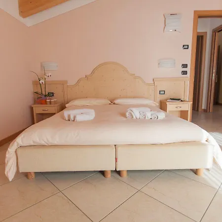Raggio Di Luce Otel 4*