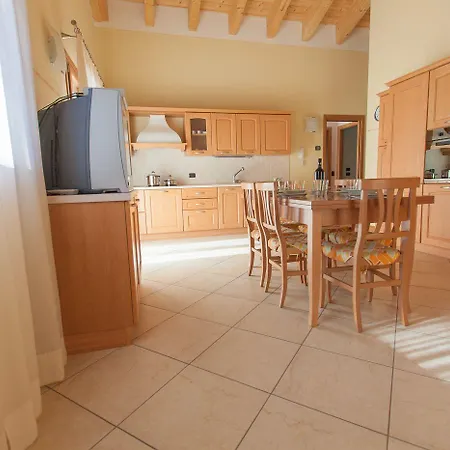 Raggio Di Luce Otel 4*